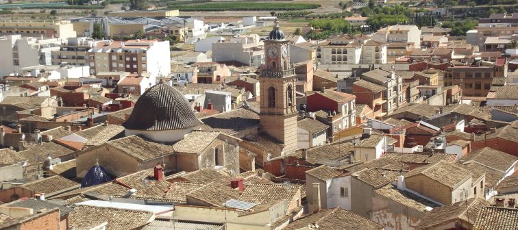 Instalación de paneles solares en Navarrés